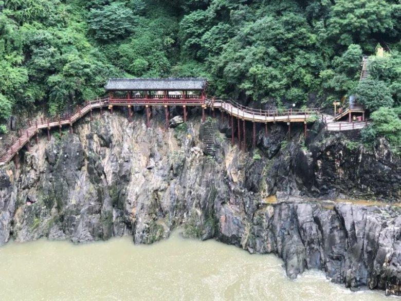 中文古诗词走进首尔地铁
